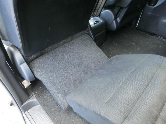 ヴェルファイア ２．４Ｚ　Ｇエディション　後期　対策済みエンジン　カロッツェリアナビ　テレビ　ＤＶＤ　バックカメラ　フリップダウンモニター　両側電動スライドドア　パワーバックドア　エグゼクティブシート　オットマン（37枚目）