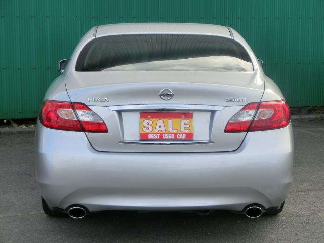 フーガ 250GT タイプP 革 シートエアコン 全席パワーシート オットマン スマートキー 純正マルチ テレビ DVD Bluetoothオーディオ バックカメラ サイドカメラ ETC 社外19インチAW(16枚目)