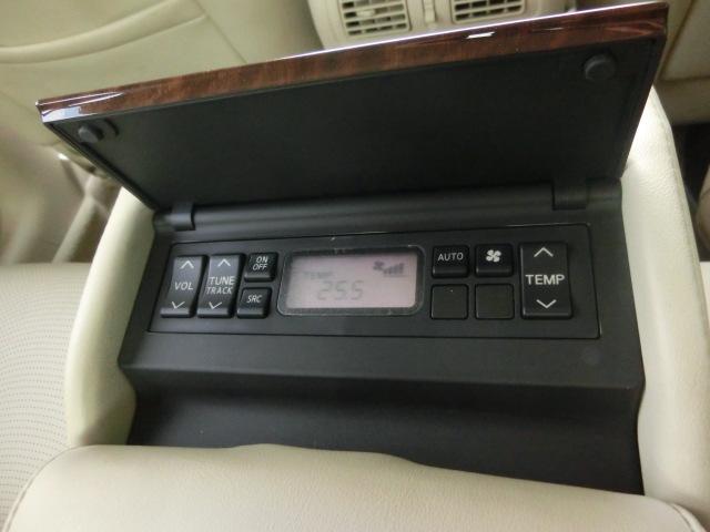 フーガ 250GT タイプP 革 シートエアコン 全席パワーシート オットマン スマートキー 純正マルチ テレビ DVD Bluetoothオーディオ バックカメラ サイドカメラ ETC 社外19インチAW(35枚目)