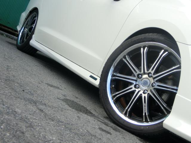 オデッセイ Ｍエアロパッケージ　後期　純正ＨＤＤナビ　テレビ　ＤＶＤ　バックカメラ　キーレス　フルタップ車高調　ＷＯＲＫ１９インチＡＷ　ＨＩＤ　フォグランプ（32枚目）