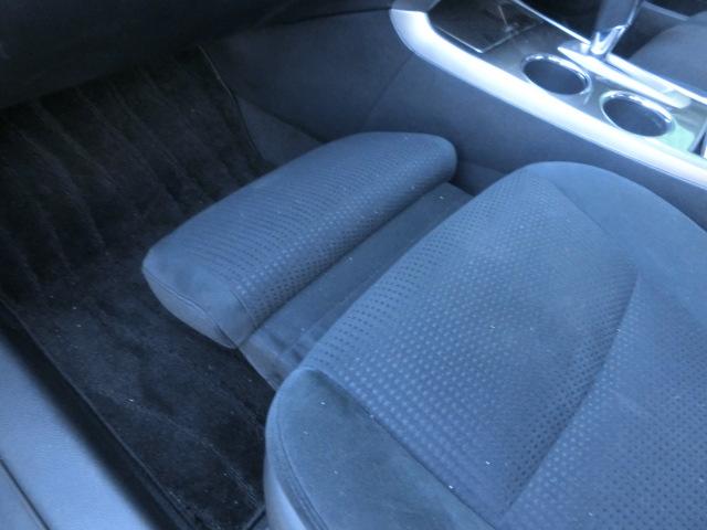 ティアナ ＸＬ　純正ナビ　テレビ　ＤＶＤ　Ｂｌｕｅｔｏｏｔｈオーディオ　バックカメラ　アラウンドビューモニター　スマートキー　パワーシート　オットマン　純正ＡＷ　ＨＩＤ（30枚目）