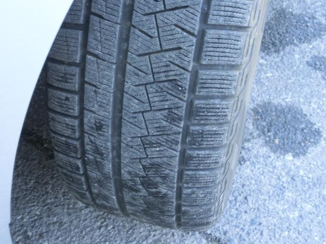 ティアナ ＸＬ　純正ナビ　テレビ　ＤＶＤ　Ｂｌｕｅｔｏｏｔｈオーディオ　バックカメラ　アラウンドビューモニター　スマートキー　パワーシート　オットマン　純正ＡＷ　ＨＩＤ（37枚目）