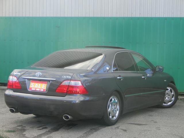 クラウン ロイヤルサルーン　後期　サンルーフ　革　純正マルチ　シートヒーター　全席パワーシート　バックカメラ　ＨＩＤ　スマートキー　トヨタ純正メッキＡＷ　フルタップ車高調（2枚目）