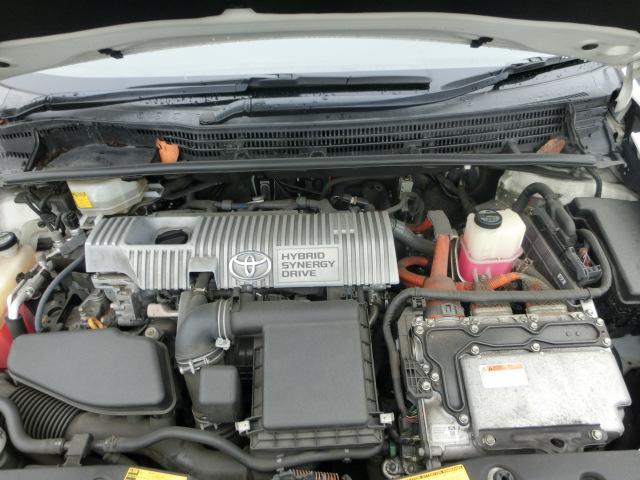 プリウス Ｓ　ＬＥＤエディション　純正ＨＤＤナビ　バックカメラ　ＬＥＤヘッドランプ　ＥＴＣ　スマートキー　ドライブレコーダー　プッシュスタート　純正ＡＷ　プライバシーガラス　ＩＳＯＦＩＸ対応シート（20枚目）