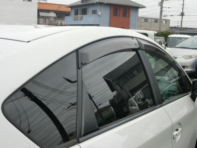 プリウス Ｓ　ＬＥＤエディション　純正ＨＤＤナビ　バックカメラ　ＬＥＤヘッドランプ　ＥＴＣ　スマートキー　ドライブレコーダー　プッシュスタート　純正ＡＷ　プライバシーガラス　ＩＳＯＦＩＸ対応シート（29枚目）