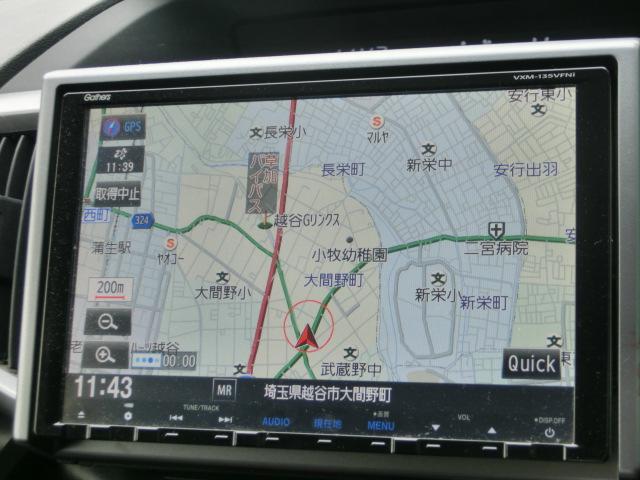 ステップワゴンスパーダ パワーエディション　後期　両側電動スライドドア　純正ナビ　テレビ　ＤＶＤ　フリップダウンモニター　キーレス　ＨＩＤ　フォグランプ　プライバシーガラス　ドアバイザー　純正ＡＷ（8枚目）