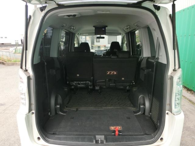 ステップワゴンスパーダ パワーエディション　後期　両側電動スライドドア　純正ナビ　テレビ　ＤＶＤ　フリップダウンモニター　キーレス　ＨＩＤ　フォグランプ　プライバシーガラス　ドアバイザー　純正ＡＷ（19枚目）