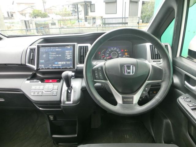 ステップワゴンスパーダ パワーエディション　後期　両側電動スライドドア　純正ナビ　テレビ　ＤＶＤ　フリップダウンモニター　キーレス　ＨＩＤ　フォグランプ　プライバシーガラス　ドアバイザー　純正ＡＷ（22枚目）