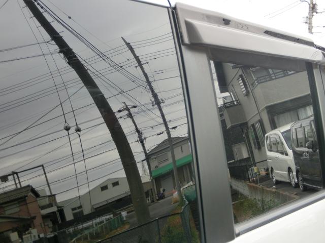 ステップワゴンスパーダ パワーエディション　後期　両側電動スライドドア　純正ナビ　テレビ　ＤＶＤ　フリップダウンモニター　キーレス　ＨＩＤ　フォグランプ　プライバシーガラス　ドアバイザー　純正ＡＷ（30枚目）