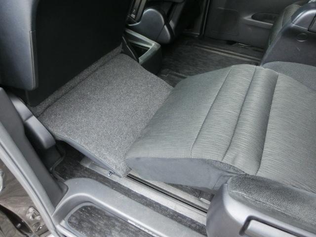 ヴェルファイア ２．４Ｚ　Ｇエディション　後期　アルパイン車種専用ナビ　テレビ　ＤＶＤ　Ｂｌｕｅｔｏｏｔｈオーディオ　バックカメラ　フリップダウンモニター　両側電動スライドドア　パワーバックドア　エグゼクティブシート（33枚目）