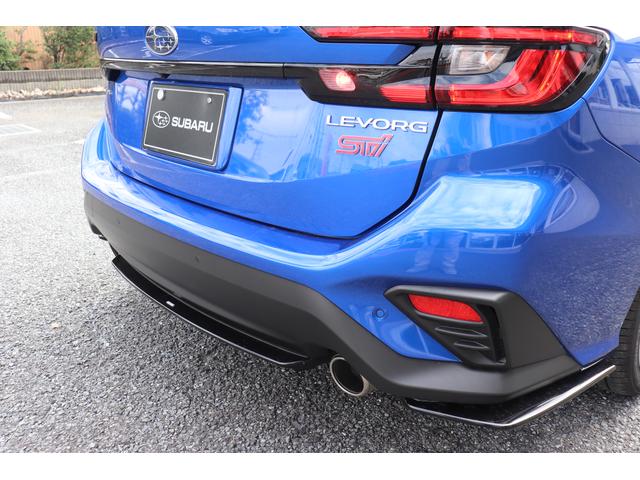 レヴォーグ ＳＴＩスポーツＲ　ＥＸ　ＳＴＩアンダースポイラーＫＩＴ　１１．６インチセンターディスプレイ　Ｆ／Ｓ／Ｒカメラ　ＥＴＣ２．０　ドライバーモニタリングシステム　ビークルディティクション　パワーリヤゲート　スマートリヤビューミラー　ナビコントロールＫＩＴ（18枚目）