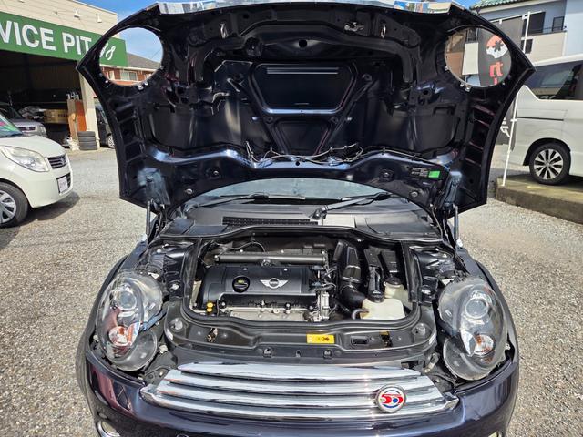 ＭＩＮＩ クーパー　クラブマン　ハンプトン　特別仕様車　黒革シート　クルーズコントロール　前列シートヒーター　ステアリングスイッチ　キーレス　ＨＩＤ　前後フォグランプ　ＥＴＣ　純正１７ＡＷ　ドアバイザー　ＣＤ　ラジオ（40枚目）