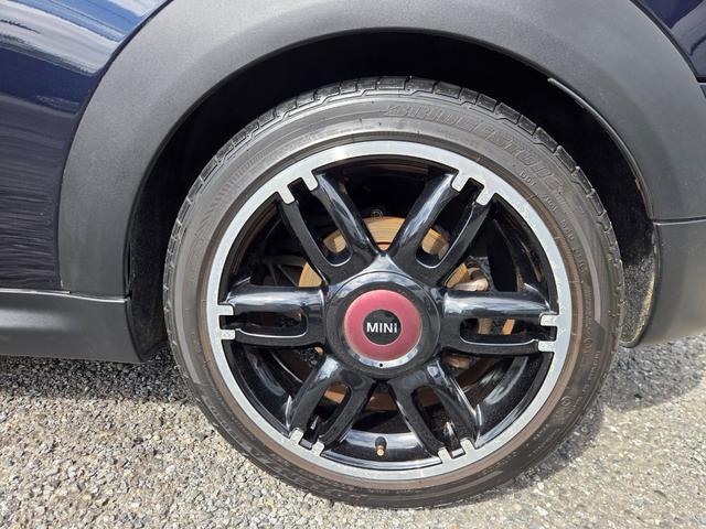 ＭＩＮＩ クーパー　クラブマン　ハンプトン　特別仕様車　黒革シート　クルーズコントロール　前列シートヒーター　ステアリングスイッチ　キーレス　ＨＩＤ　前後フォグランプ　ＥＴＣ　純正１７ＡＷ　ドアバイザー　ＣＤ　ラジオ（47枚目）