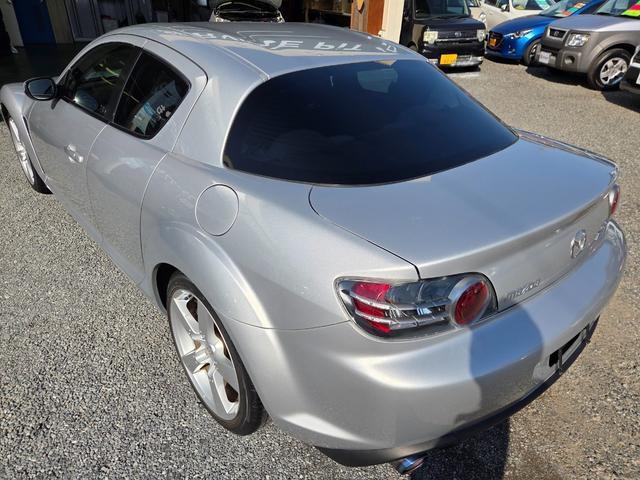 RX-8 タイプS 車検・整備付き 6MT 新品タイヤ付き 純正DVDナビ 純正18AW BOSEサウンドシステム 社外2本出しマフラーRmagic HID Fフォグ キーレス ETC CD再生 ステアリングスイッチ(5枚目)