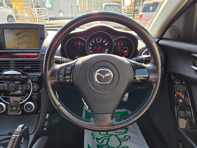 RX-8 タイプS 車検・整備付き 6MT 新品タイヤ付き 純正DVDナビ 純正18AW BOSEサウンドシステム 社外2本出しマフラーRmagic HID Fフォグ キーレス ETC CD再生 ステアリングスイッチ(17枚目)