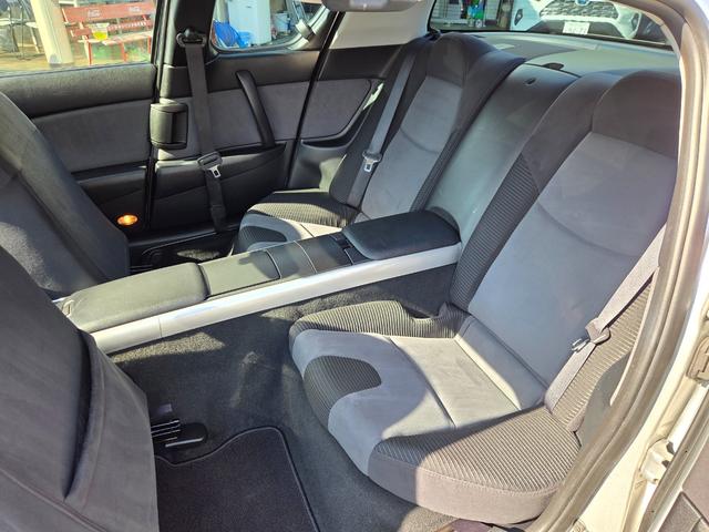 RX-8 タイプS 車検・整備付き 6MT 新品タイヤ付き 純正DVDナビ 純正18AW BOSEサウンドシステム 社外2本出しマフラーRmagic HID Fフォグ キーレス ETC CD再生 ステアリングスイッチ(26枚目)