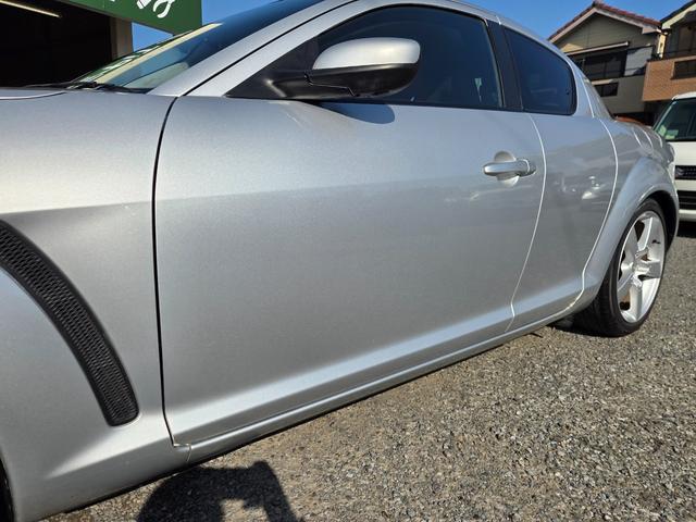 RX-8 タイプS 車検・整備付き 6MT 新品タイヤ付き 純正DVDナビ 純正18AW BOSEサウンドシステム 社外2本出しマフラーRmagic HID Fフォグ キーレス ETC CD再生 ステアリングスイッチ(53枚目)