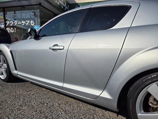 RX-8 タイプS 車検・整備付き 6MT 新品タイヤ付き 純正DVDナビ 純正18AW BOSEサウンドシステム 社外2本出しマフラーRmagic HID Fフォグ キーレス ETC CD再生 ステアリングスイッチ(54枚目)