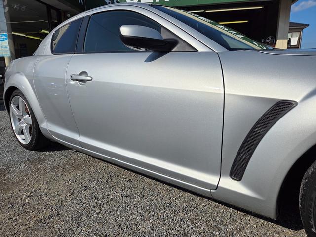 RX-8 タイプS 車検・整備付き 6MT 新品タイヤ付き 純正DVDナビ 純正18AW BOSEサウンドシステム 社外2本出しマフラーRmagic HID Fフォグ キーレス ETC CD再生 ステアリングスイッチ(59枚目)