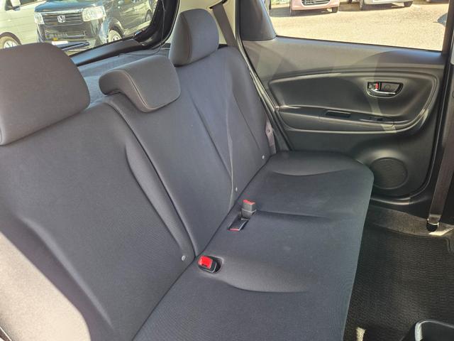 ヴィッツ ＲＳ　５速マニュアル　純正ＳＤナビ　車高調　Ｂカメラ　フルセグ　ＤＶＤ　Ｂｌｕｅｔｏｏｔｈ　キーレス　ＥＴＣ　Ｆフォグ　ドラレコ　Ｒスポ　純正１６ＡＷ　ＬＤＡ　ＰＣＳ　オートハイビーム　トノカバー　記録簿（25枚目）