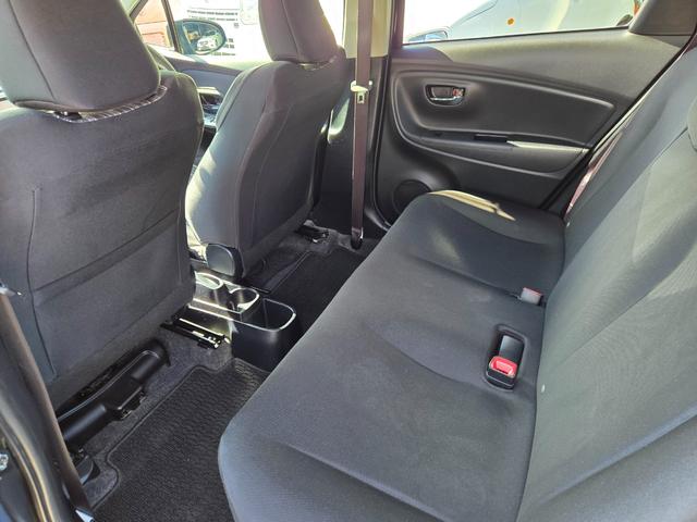 ヴィッツ ＲＳ　５速マニュアル　純正ＳＤナビ　車高調　Ｂカメラ　フルセグ　ＤＶＤ　Ｂｌｕｅｔｏｏｔｈ　キーレス　ＥＴＣ　Ｆフォグ　ドラレコ　Ｒスポ　純正１６ＡＷ　ＬＤＡ　ＰＣＳ　オートハイビーム　トノカバー　記録簿（27枚目）