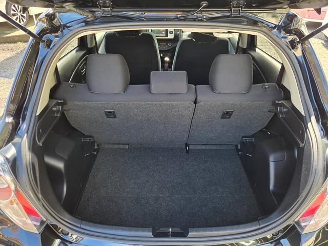 ヴィッツ ＲＳ　５速マニュアル　純正ＳＤナビ　車高調　Ｂカメラ　フルセグ　ＤＶＤ　Ｂｌｕｅｔｏｏｔｈ　キーレス　ＥＴＣ　Ｆフォグ　ドラレコ　Ｒスポ　純正１６ＡＷ　ＬＤＡ　ＰＣＳ　オートハイビーム　トノカバー　記録簿（28枚目）