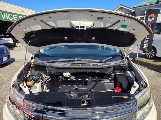 ★☆★メンテナンスが楽なタイミングチェーン方式のエンジンです！昔ながらの１０万ｋｍでタイミングベルト交換と言う煩わしい高価な作業は発生しないので安心ですね★☆★