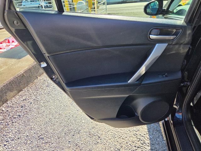 アクセラスポーツ ２０Ｓ－スカイアクティブ　２年保証付き　１オーナー　純正メモリナビ　スマートキー　パドルシフト　ＨＩＤ　Ｆフォグ　Ｂカメラ　フルセグ　Ｂｌｕｅｔｏｏｔｈ　ＤＶＤ・ＣＤ　ＥＴＣ　ドラレコ　プッシュスタート　社外１６ＡＷ　記録簿（30枚目）