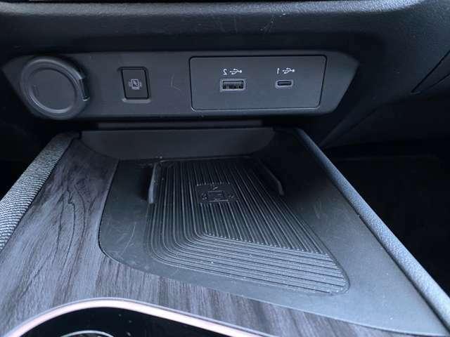 オーラ 1.2 G レザーエディション /当社試乗車/プロパイロット/本革シート/BO ワンオーナ 追突防止 レーダークルーズ 本革 車線逸脱警報装置 禁煙車 LED ドライブレコーダー 記録簿 バックモニター ETC インテリジェントキー メモリーナビゲーション AW オートエアコン(6枚目)