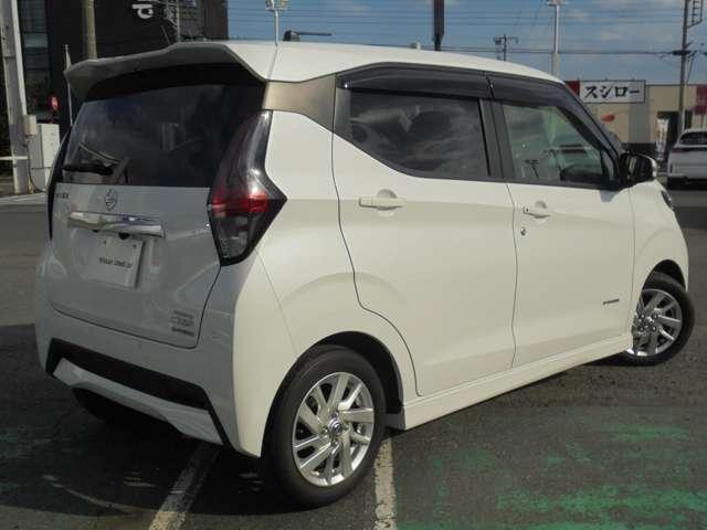 デイズ 660 ハイウェイスターX 純正ナビ&アラウンドビューモニタ-&ドラ ブレーキサポート 禁煙 全周囲カメラ LED ドライブレコーダー 1オーナー インテリジェントキー ETC レーンキープ バックカメラ ナビTV アイドリングストップ オートエアコン 記録簿 キーレス(2枚目)