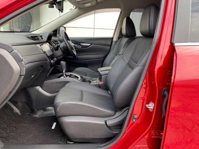 エクストレイル 2.0 20Xi 2列車 アイドリングストップ車 LEDヘットライト 禁煙車 Rカメラ インテリキー レーンキープアシスト ETC ドライブレコーダー 記録簿 キーフリー TVナビ オートエアコン アルミホイール メモリーナビ(19枚目)