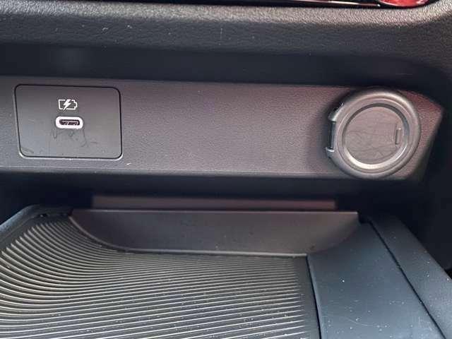 ノート 1.2 X 純正メモリ-ナビ&バックモニタ-&ドライブ リアカメラ 衝突被害軽減ブレ-キ 禁煙車 LEDヘッドライト レーンアシスト インテリジェントキー ワンオーナー ドラレコ アイドリングストップ 整備記録簿 ワンセグTV TVナビ メモリーナビ(9枚目)