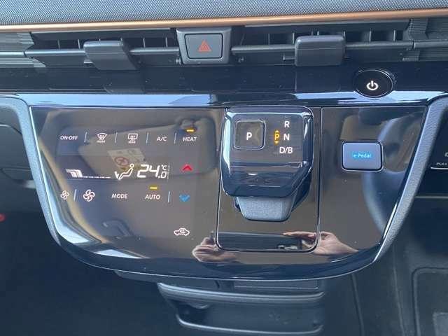 サクラ Ｘ　アラウンドヴューモニター　運転席エアバック　ＡＡＣ　ＬＥＤヘッドランプ　スマートキー　禁煙車　ドラレコ　キーレスエントリー　ワンオーナー　バックモニター　パワーステアリング　アルミホイール　ＡＢＳ（5枚目）