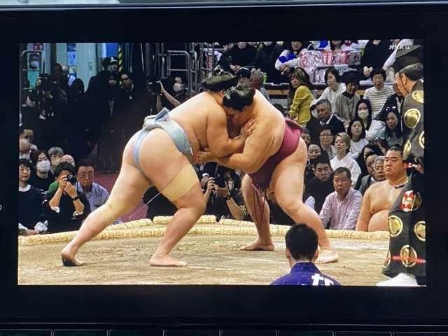 オーラ １．２　Ｇ　レザーエディション　ワンオーナ　追突防止　本革　車線逸脱警報装置　禁煙車　ＬＥＤ　記録簿　バックモニター　ＥＴＣ　メモリーナビゲーション　ＡＷ　キーレスエントリー　オートエアコン　ＡＢＳ　パワーウィンドウ　ＩＳＳ（17枚目）