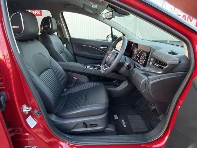 オーラ １．２　Ｇ　レザーエディション　ワンオーナ　追突防止　本革　車線逸脱警報装置　禁煙車　ＬＥＤ　記録簿　バックモニター　ＥＴＣ　メモリーナビゲーション　ＡＷ　キーレスエントリー　オートエアコン　ＡＢＳ　パワーウィンドウ　ＩＳＳ（18枚目）