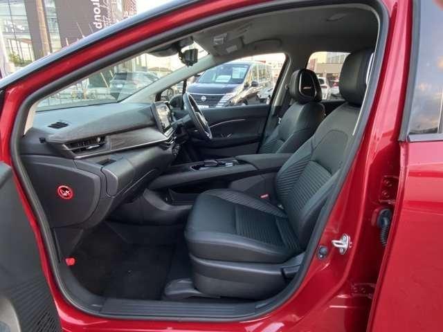 オーラ １．２　Ｇ　レザーエディション　ワンオーナ　追突防止　本革　車線逸脱警報装置　禁煙車　ＬＥＤ　記録簿　バックモニター　ＥＴＣ　メモリーナビゲーション　ＡＷ　キーレスエントリー　オートエアコン　ＡＢＳ　パワーウィンドウ　ＩＳＳ（19枚目）