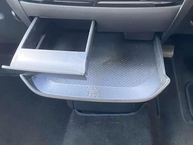 デイズ 660 X 試乗車UP/純正メモリ-ナビ/アラウンドビュ- アラウンドM 踏み間違え防止 禁煙 スマートキー バックカメラ 1オーナー レーンキープ アイドリングストップ ドライブレコーダー キーレス フルオートエアコン ナビTV WAB 記録簿 PS ABS(9枚目)