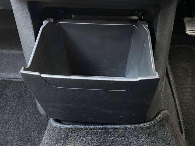 デイズ 660 X 試乗車UP/純正メモリ-ナビ/アラウンドビュ- アラウンドM 踏み間違え防止 禁煙 スマートキー バックカメラ 1オーナー レーンキープ アイドリングストップ ドライブレコーダー キーレス フルオートエアコン ナビTV WAB 記録簿 PS ABS(10枚目)