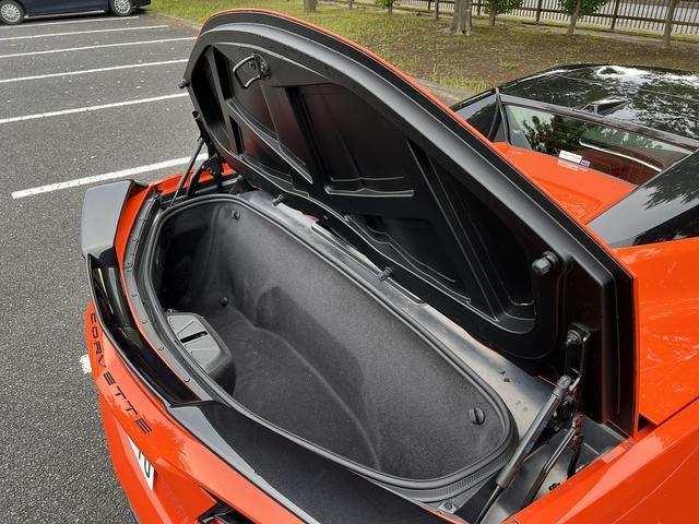 シボレーコルベット コンバーチブル　正規ディーラー車　カーボンインテリア　コンペティションスポーツバケットシート　フロントリフター　８インチタッチスクリーンパネル　純正カーナビ　フロント＆バックカメラ（25枚目）