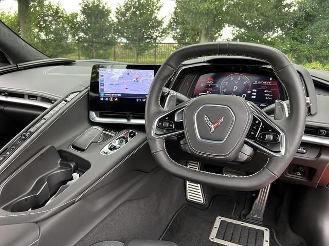 シボレーコルベット コンバーチブル　正規ディーラー車　カーボンインテリア　コンペティションスポーツバケットシート　フロントリフター　８インチタッチスクリーンパネル　純正カーナビ　フロント＆バックカメラ（28枚目）