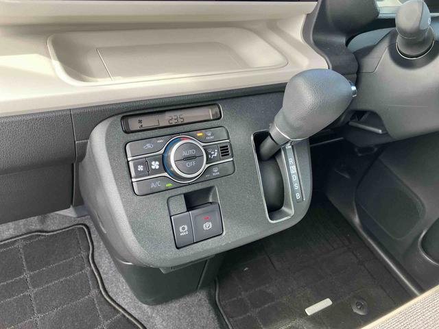 ムーヴキャンバス ストライプスＧ　スマアシ／プッシュボタンスタート／コーナーセンサー／オートライト／ＬＥＤヘッドランプ／フロントフォグランプ／オートエアコン／キーフリー／シートリフタ＆チルトステアリング／取扱説明書＆整備記録簿（7枚目）