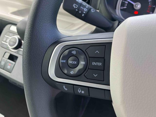 ムーヴキャンバス ストライプスＧ　スマアシ／プッシュボタンスタート／コーナーセンサー／オートライト／ＬＥＤヘッドランプ／フロントフォグランプ／オートエアコン／キーフリー／シートリフタ＆チルトステアリング／取扱説明書＆整備記録簿（12枚目）