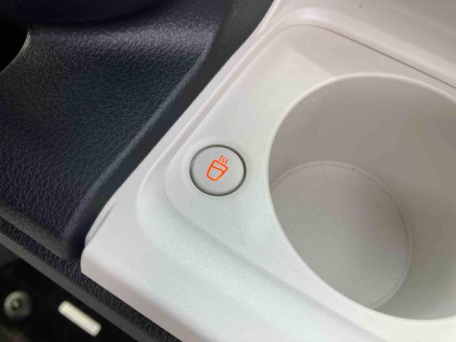 ムーヴキャンバス ストライプスＧ　スマアシ／プッシュボタンスタート／コーナーセンサー／オートライト／ＬＥＤヘッドランプ／フロントフォグランプ／オートエアコン／キーフリー／シートリフタ＆チルトステアリング／取扱説明書＆整備記録簿（30枚目）