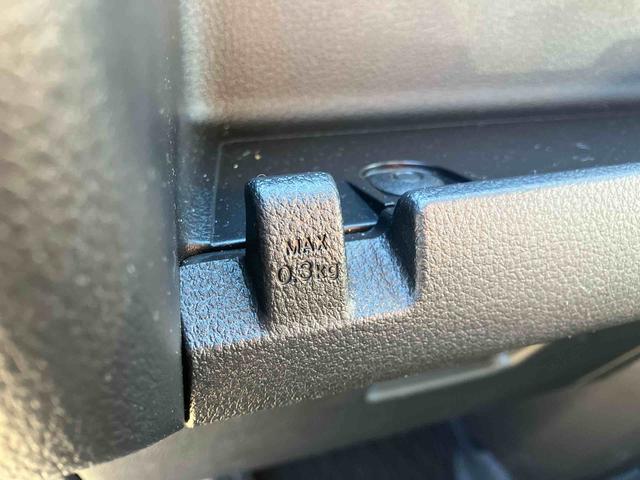 ハイゼットカーゴ DX スマートアシスト/コーナーセンサー/リモコンキー/AM・FMラジオ/オーバーヘッドシェルフ/点検記録簿&取扱説明書完備(30枚目)