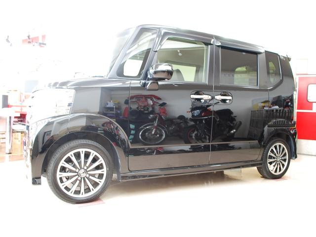 自社工場完備！ご納車前に日常消耗部品（バッテリー・ワイパー・エンジンオイル＆エレメント）を交換。整備消耗部品（ブレーキパッド・各ベルト類）など必要に応じて交換致します。カー用品も取付致します。