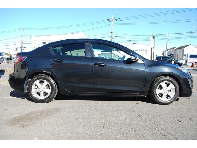 アクセラ 20E スマートキー&プッシュスタート アイドリングストップ オートワイパー機能(9枚目)