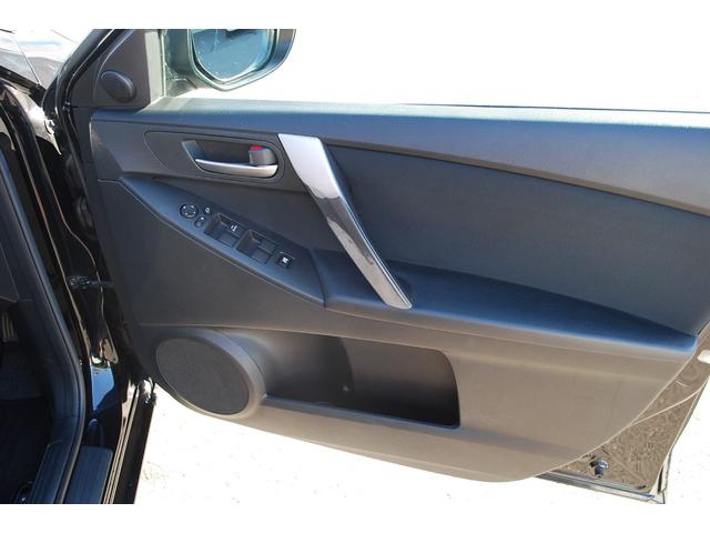 アクセラ 20E スマートキー&プッシュスタート アイドリングストップ オートワイパー機能(25枚目)