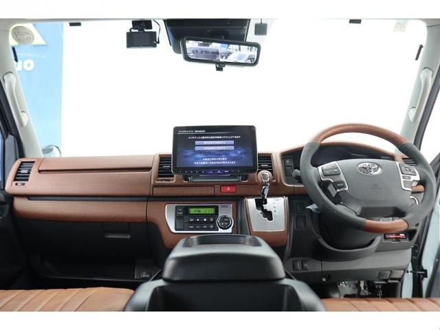 ハイエースバン ロングスーパーGL アースカラーパッケージ ブラックエディション仕様 BIG-X11インチナビ デジタルインナーミラー LEDヘッドライト 助手席エアバック ブラウンベットキット/シートカバー アルミタイヤ LEDテール(2枚目)