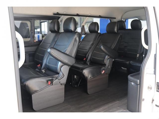 ハイエースワゴン ＧＬ　買取直販　床張り施工済み　ブラックエディション仕様　バンパーガード　ＦＬＥＸオーバーフェンダー　ＬＥＤテール　ＮＴ－１　１６インチＡＷ／ＴＯＹＯオープンカントリータイヤ　フルセグナビ／フリップダウン（11枚目）