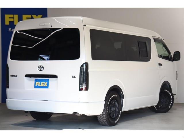 ハイエースワゴン ＧＬ　買取直販　床張り施工済み　ブラックエディション仕様　バンパーガード　ＦＬＥＸオーバーフェンダー　ＬＥＤテール　ＮＴ－１　１６インチＡＷ／ＴＯＹＯオープンカントリータイヤ　フルセグナビ／フリップダウン（16枚目）